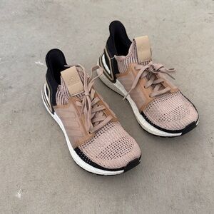 Adidas Ultraboost Sneakers